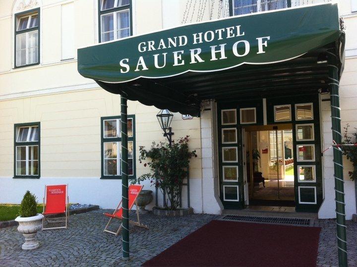 Hotel Sauerhof Baden bei Wien Esterno foto